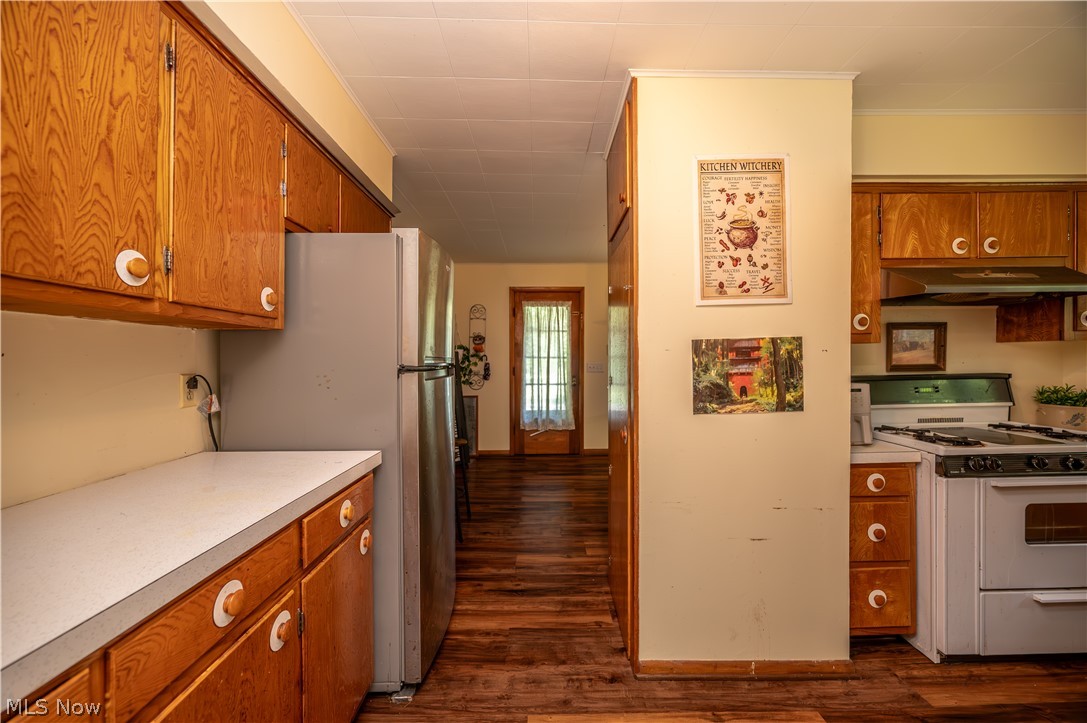 1263 Depot Phalanx Street Southington OH 44470