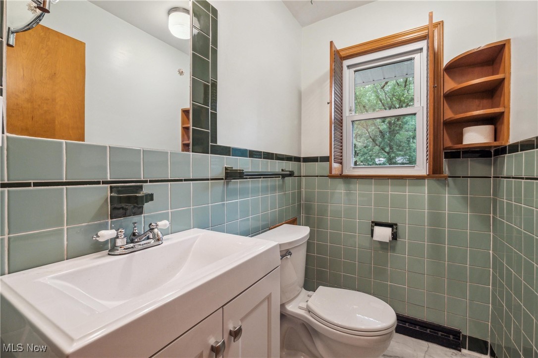 1806 Oak Hill Drive Kent OH 44240