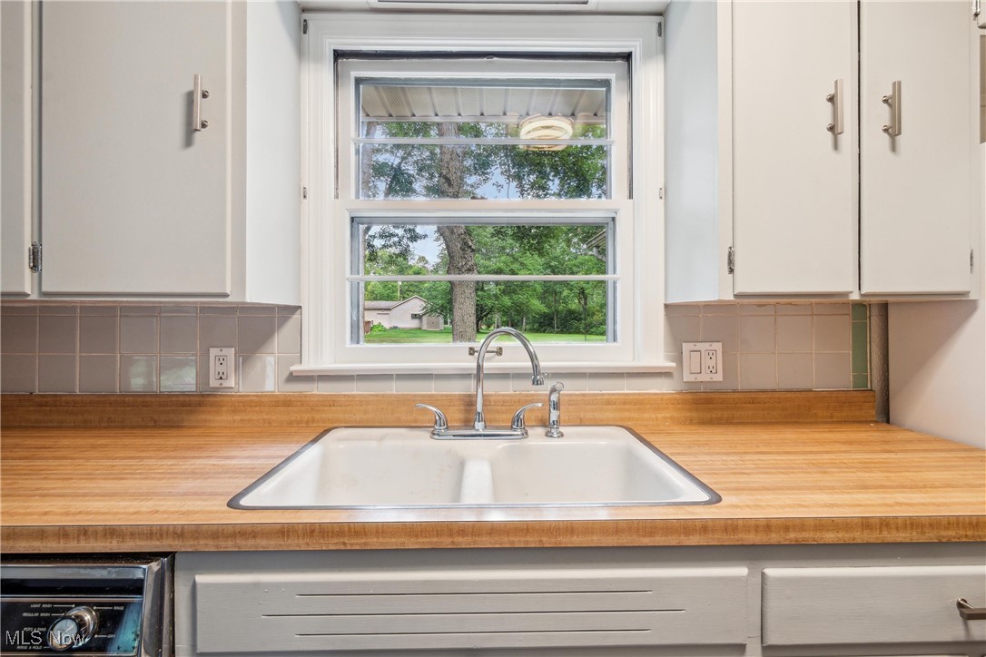 1806 Oak Hill Drive Kent OH 44240