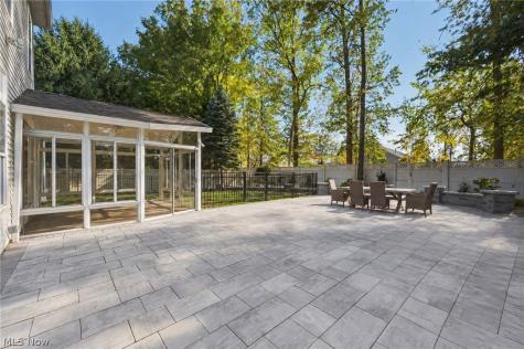 32925 Titus Hill Lane Avon Lake OH 44012