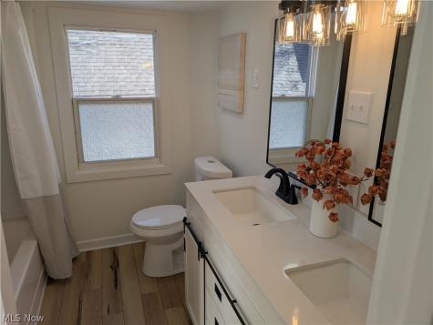 223 E Larwill Street Wooster OH 44691