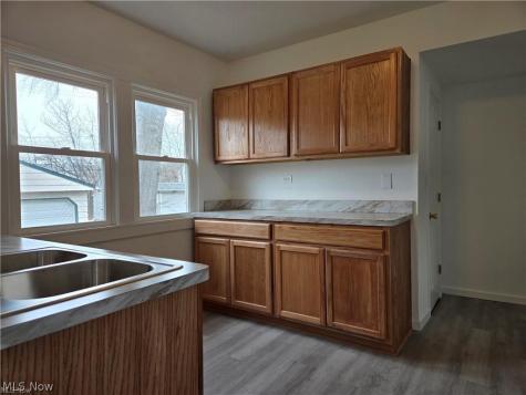 1505 E 196th Street Euclid OH 44117