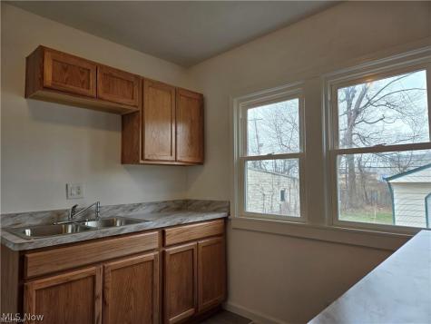 1505 E 196th Street Euclid OH 44117