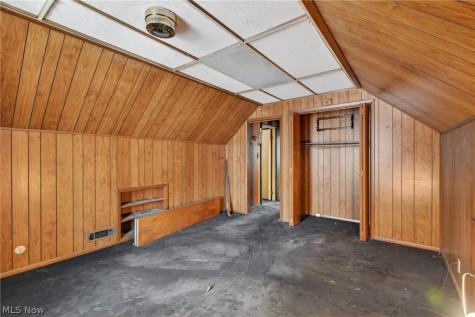7146 W Parkview Drive Parma OH 44134