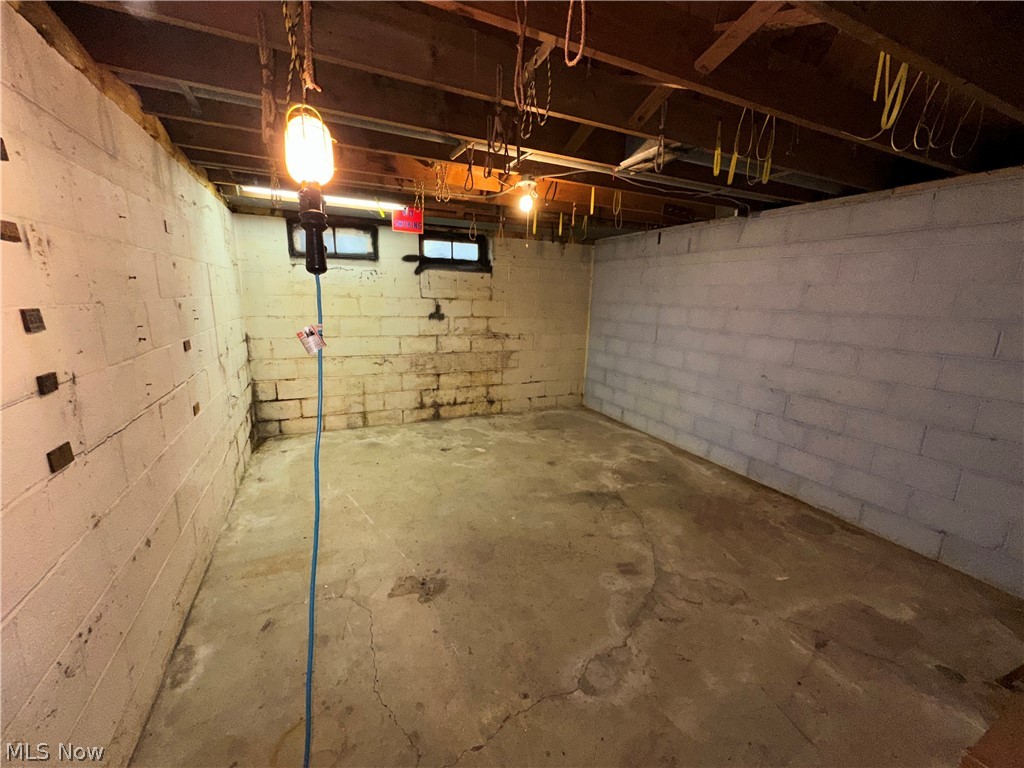 7146 W Parkview Drive Parma OH 44134