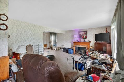 7146 W Parkview Drive Parma OH 44134