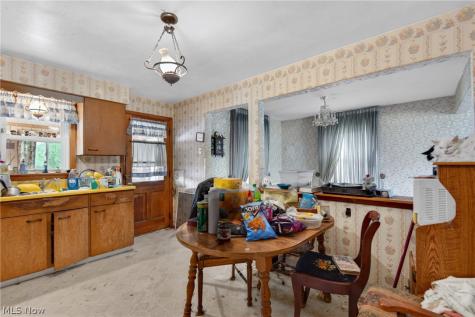 7146 W Parkview Drive Parma OH 44134