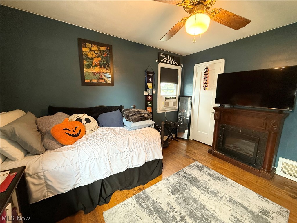 2308 Schell Avenue Cleveland OH 44109