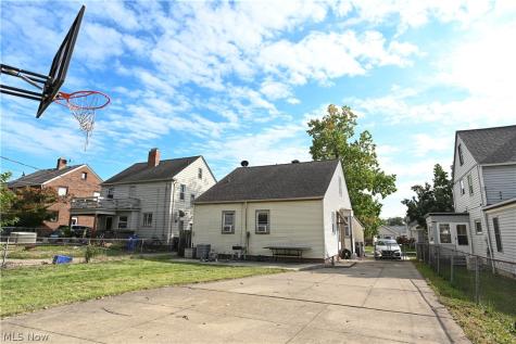 2308 Schell Avenue Cleveland OH 44109