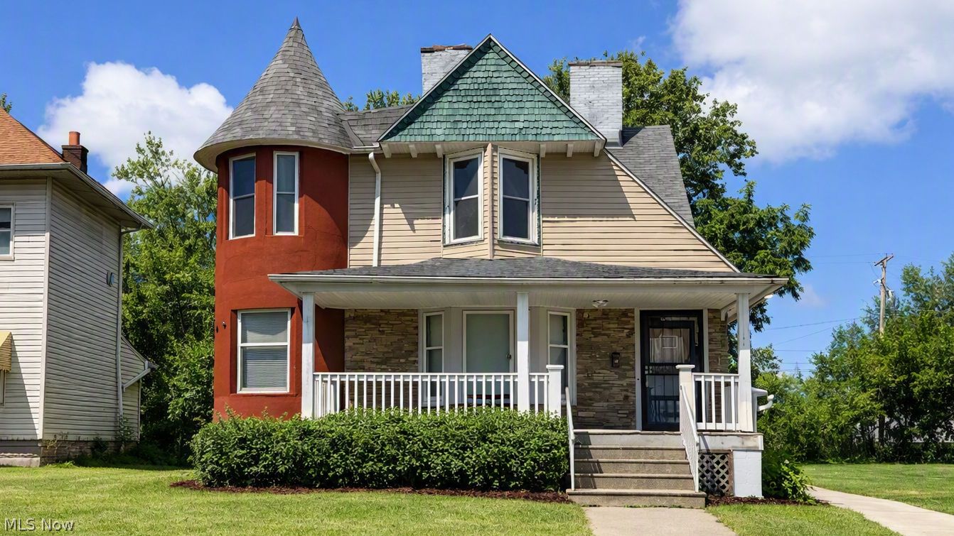1886 E 71st Street Cleveland OH 44103