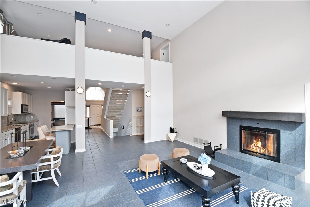 381 W Glengary Circle Highland Heights OH 44143