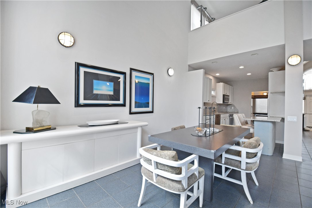 381 W Glengary Circle Highland Heights OH 44143