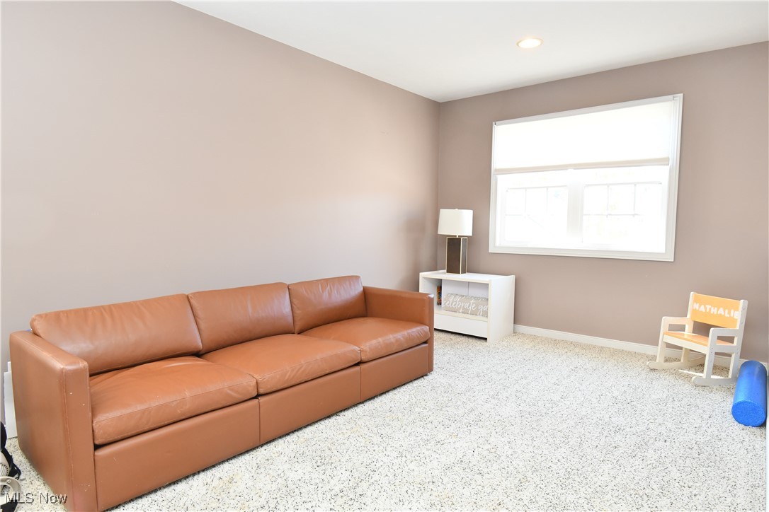 381 W Glengary Circle Highland Heights OH 44143