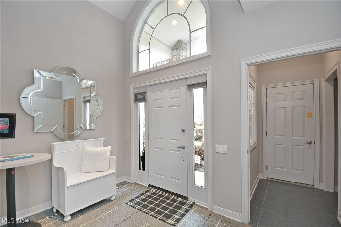 381 W Glengary Circle Highland Heights OH 44143