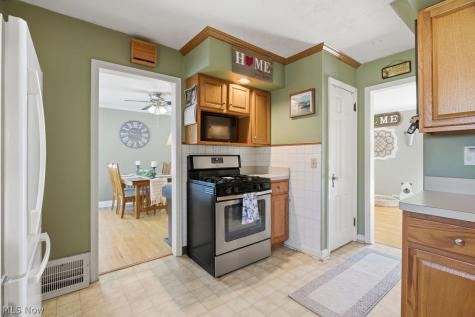 3645 W 159th Street Cleveland OH 44111