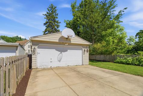 3645 W 159th Street Cleveland OH 44111