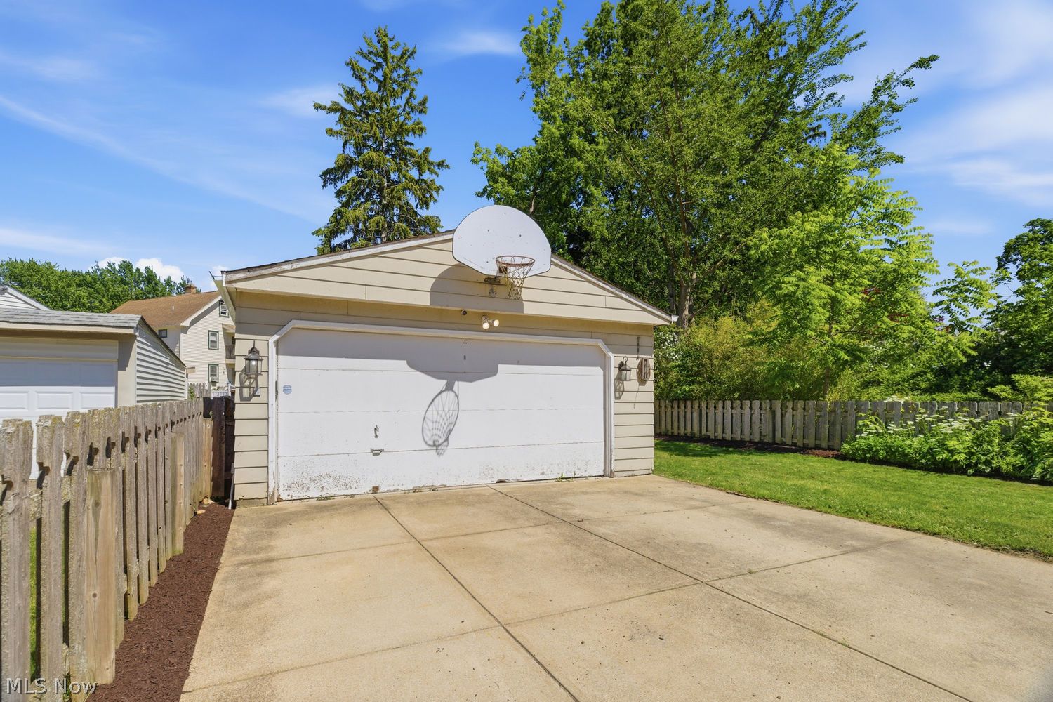 3645 W 159th Street Cleveland OH 44111
