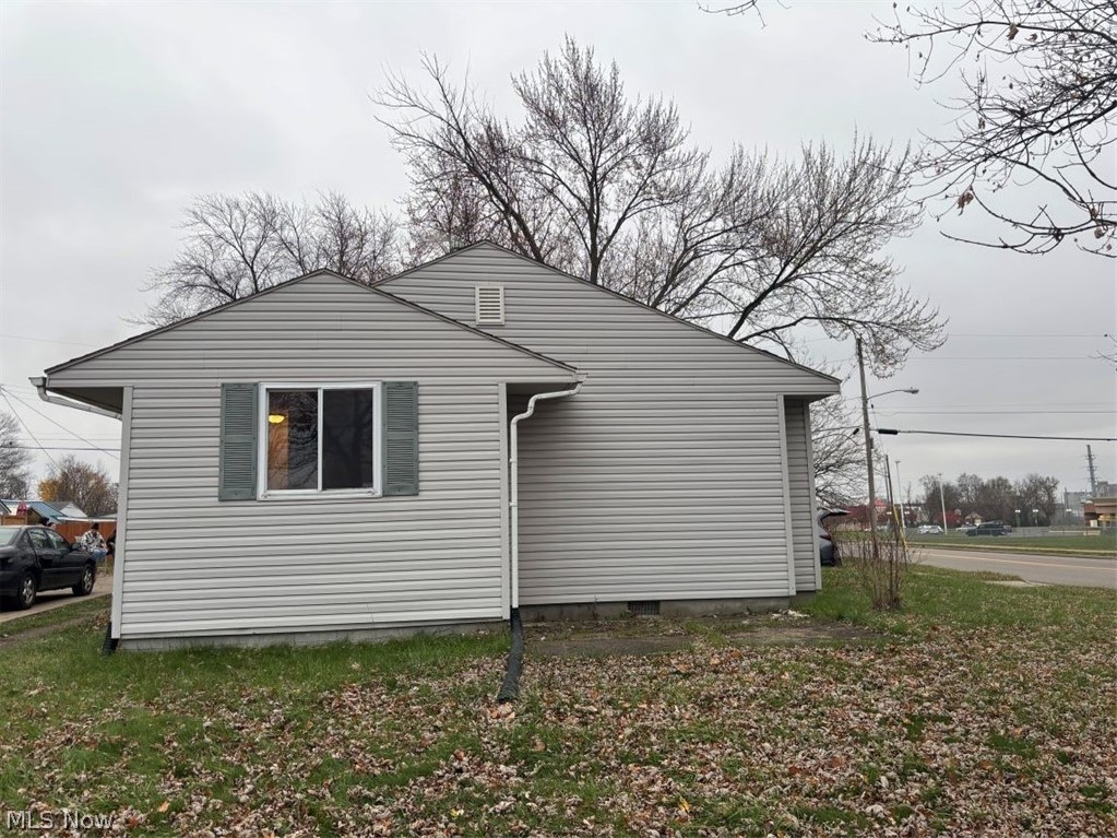 1820 Midway Avenue NE Canton OH 44705