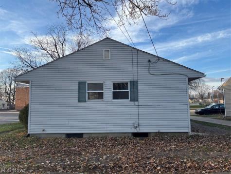 1820 Midway Avenue NE Canton OH 44705