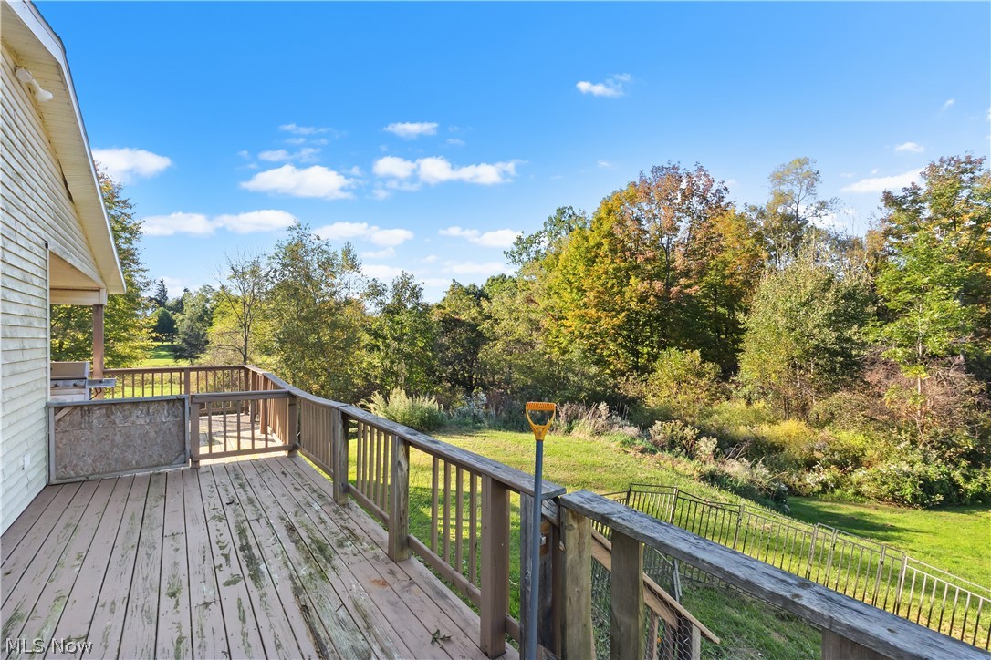 5107 Monroe Center Road Conneaut OH 44030