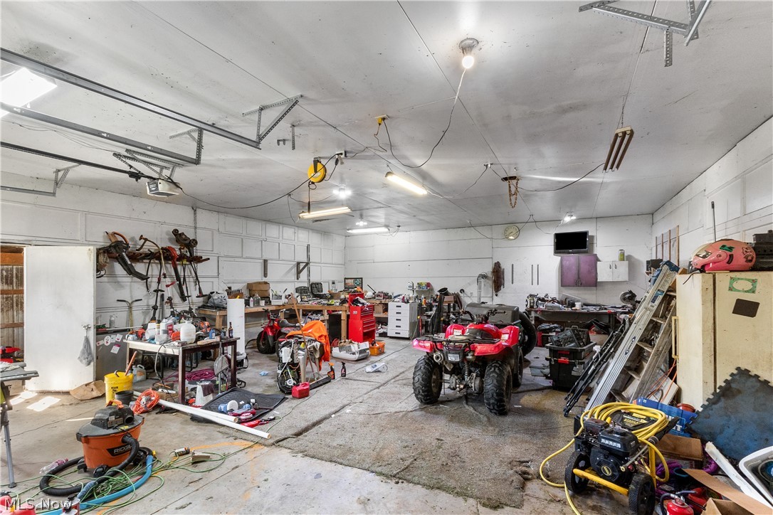 5107 Monroe Center Road Conneaut OH 44030