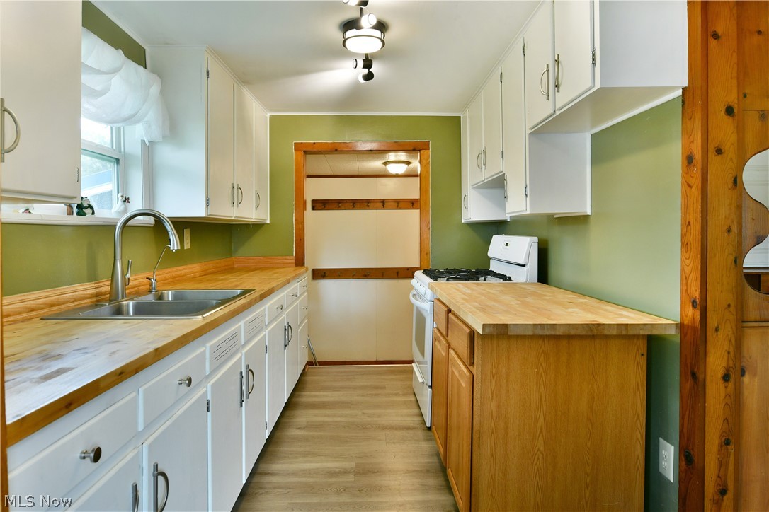 4139 State Route 88 Cortland OH 44410