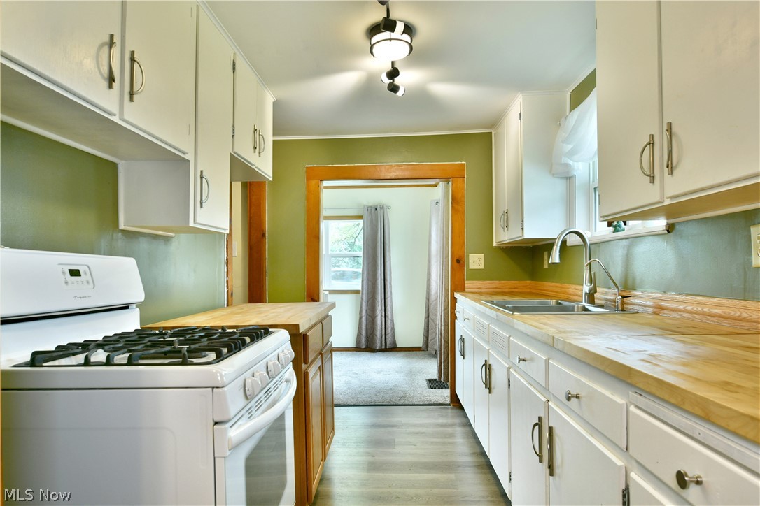 4139 State Route 88 Cortland OH 44410