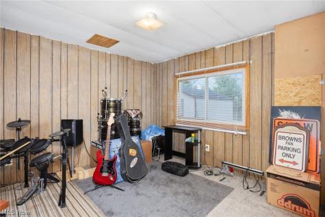 14 Lakeview Court Lagrange OH 44050