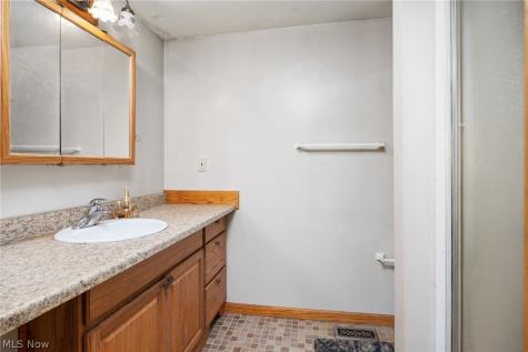 14 Lakeview Court Lagrange OH 44050