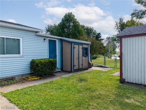 14 Lakeview Court Lagrange OH 44050