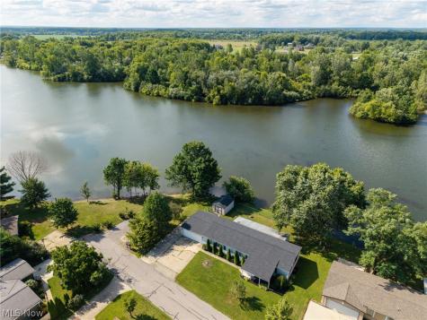 14 Lakeview Court Lagrange OH 44050
