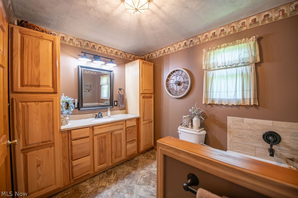 48800 Foxes Bottom Road Cadiz OH 43907