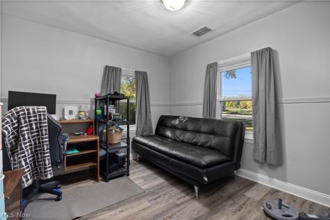 7833 Baumhart Road Amherst OH 44001