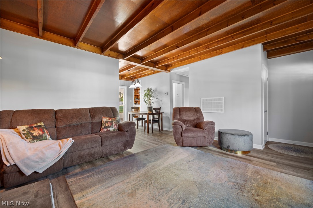 7833 Baumhart Road Amherst OH 44001