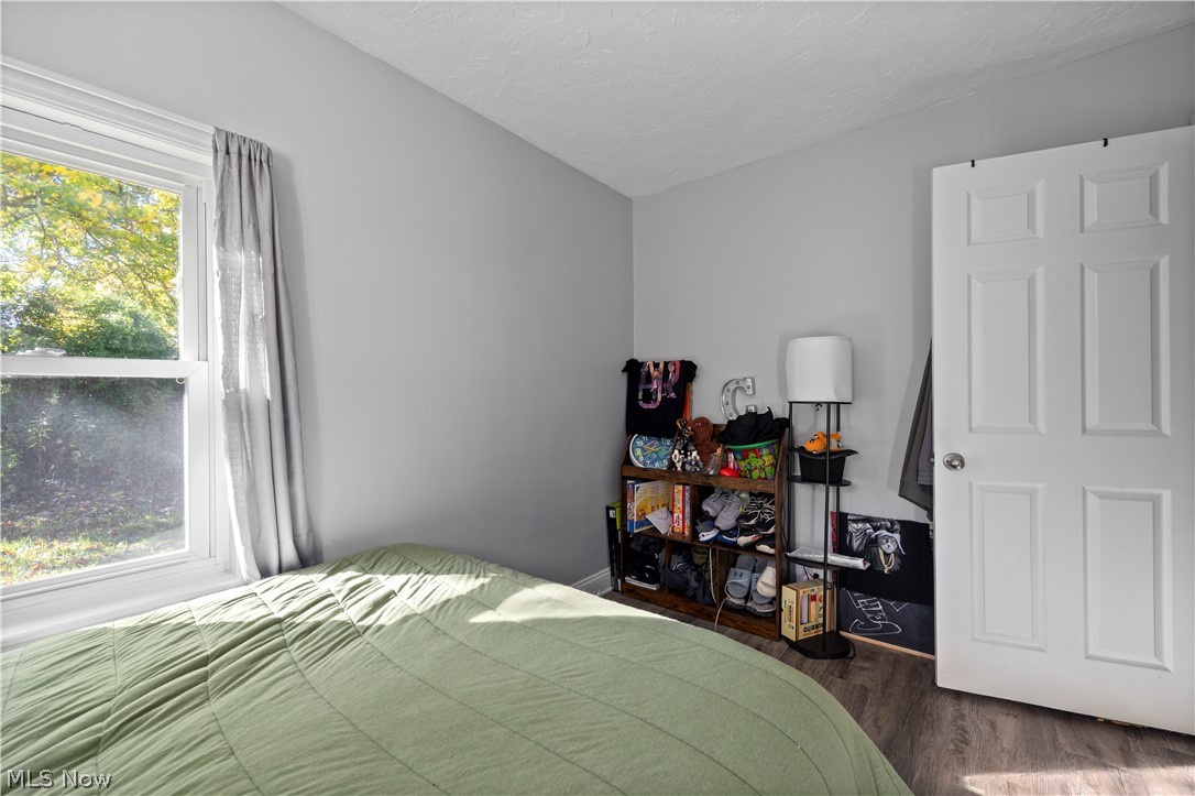 7833 Baumhart Road Amherst OH 44001
