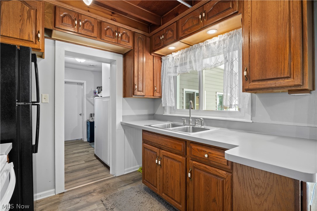 7833 Baumhart Road Amherst OH 44001