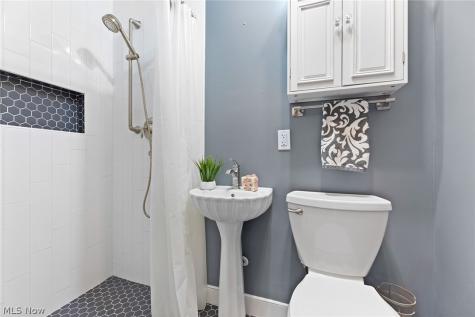 1533 18th Street Cuyahoga Falls OH 44223