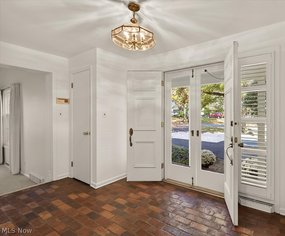 22850 Canterbury Lane Shaker Heights OH 44122