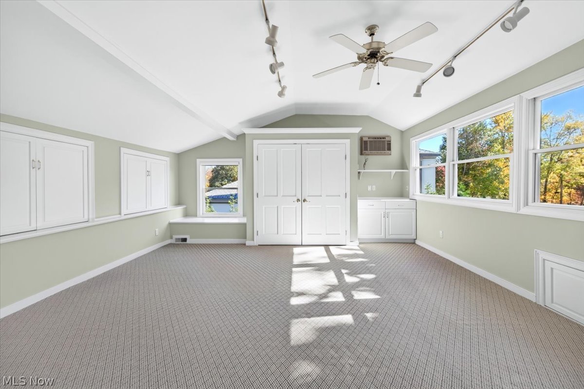 22850 Canterbury Lane Shaker Heights OH 44122