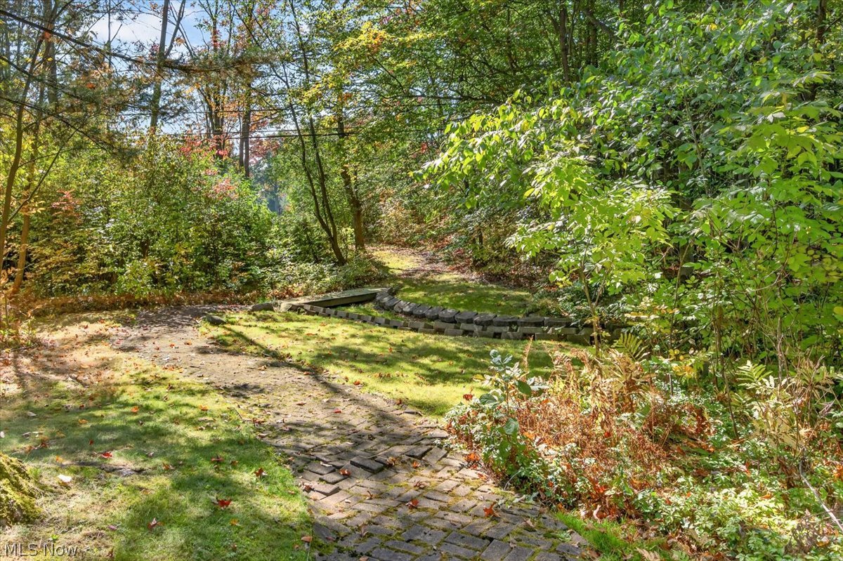 22850 Canterbury Lane Shaker Heights OH 44122