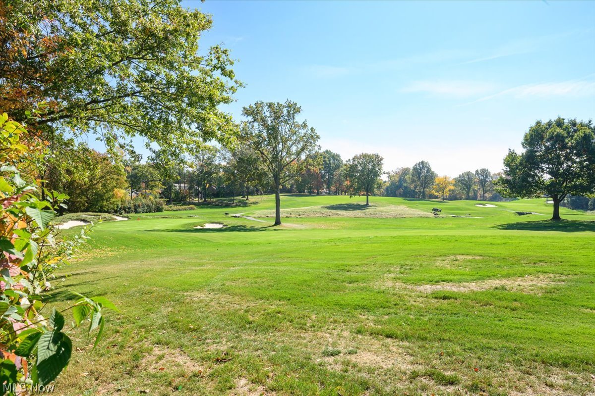22850 Canterbury Lane Shaker Heights OH 44122