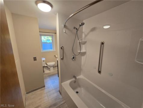 826 E Highland Avenue Wooster OH 44691