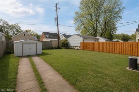 14313 Montrose Avenue Cleveland OH 44111