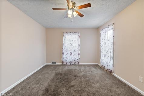 14313 Montrose Avenue Cleveland OH 44111