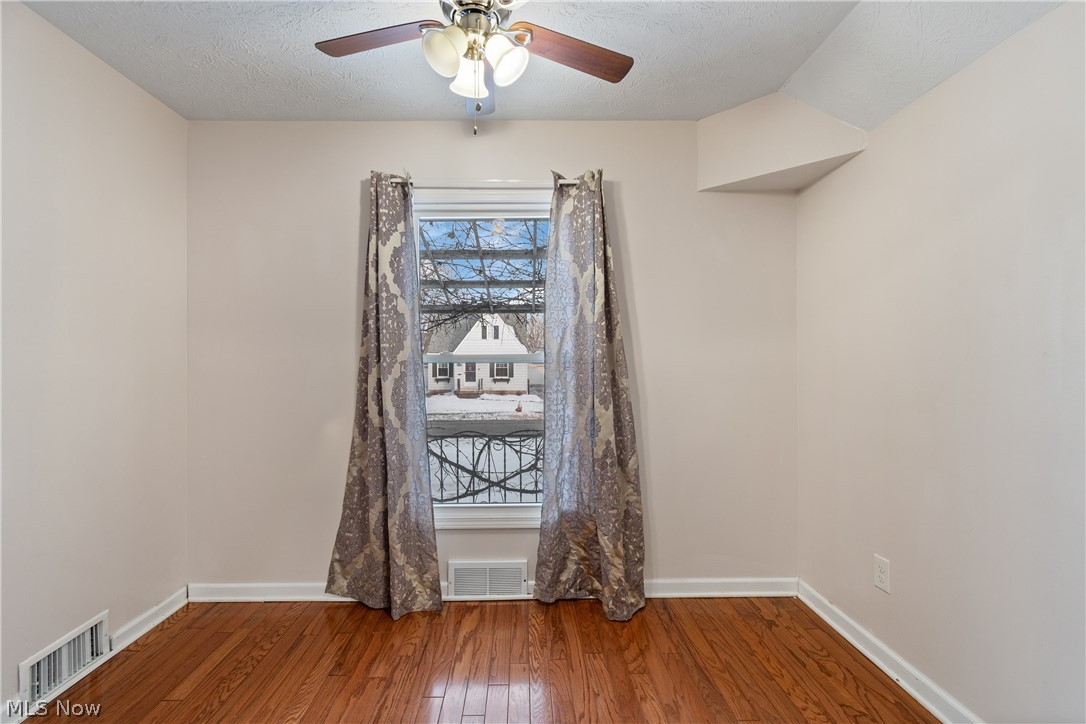 14313 Montrose Avenue Cleveland OH 44111