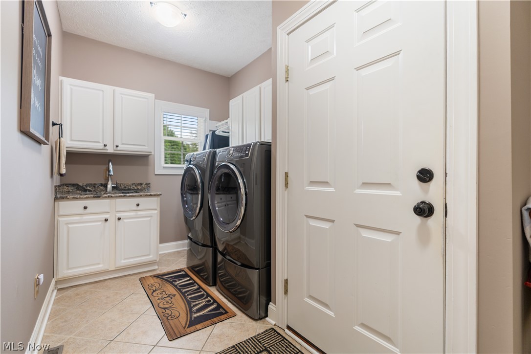 8591 Harlequin Circle NW Massillon OH 44646