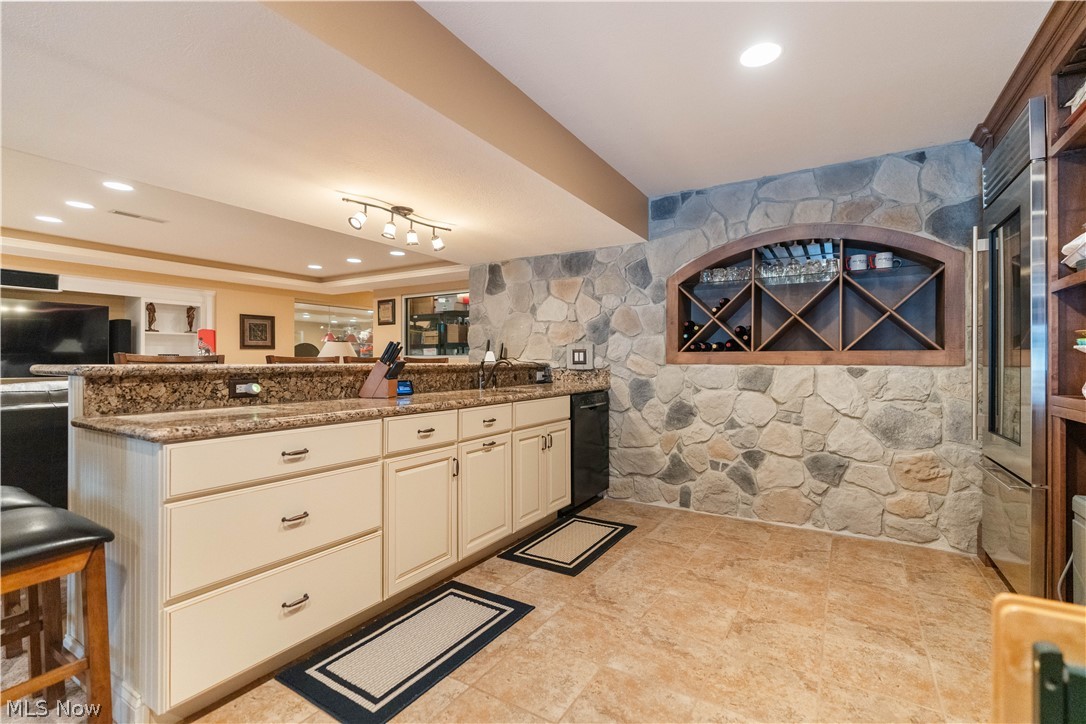 8591 Harlequin Circle NW Massillon OH 44646