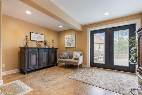8591 Harlequin Circle NW Massillon OH 44646