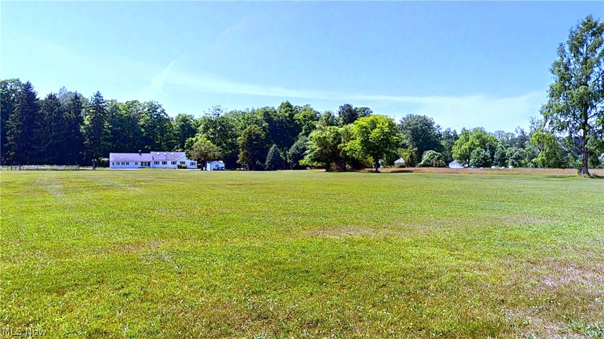 9601 Metcalf Road Waite Hill OH 44094