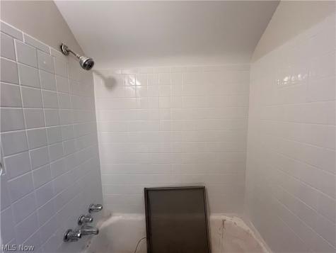 3752 Lowell Road Cleveland Heights OH 44121